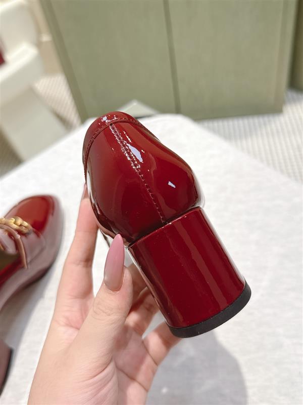 20251127171647617 320